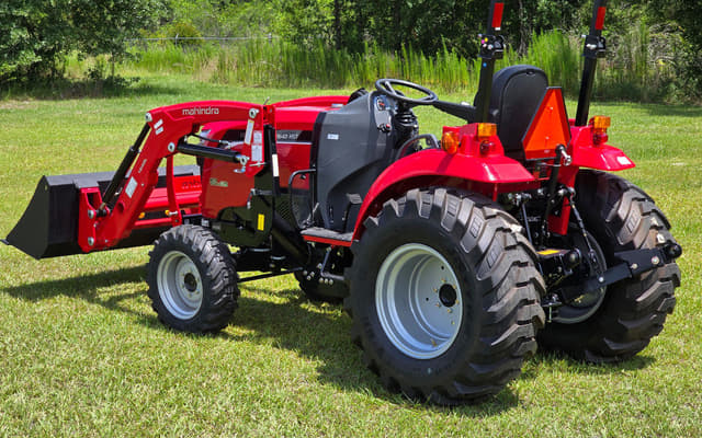 Image of Mahindra 1640 HST equipment image 4