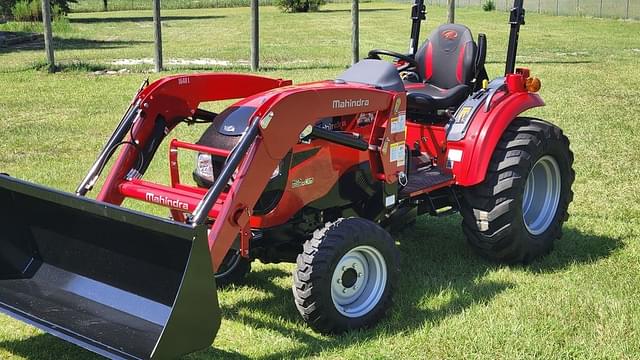 Image of Mahindra 1640 HST equipment image 1