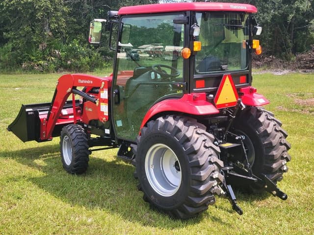 Image of Mahindra 1640 HST equipment image 4