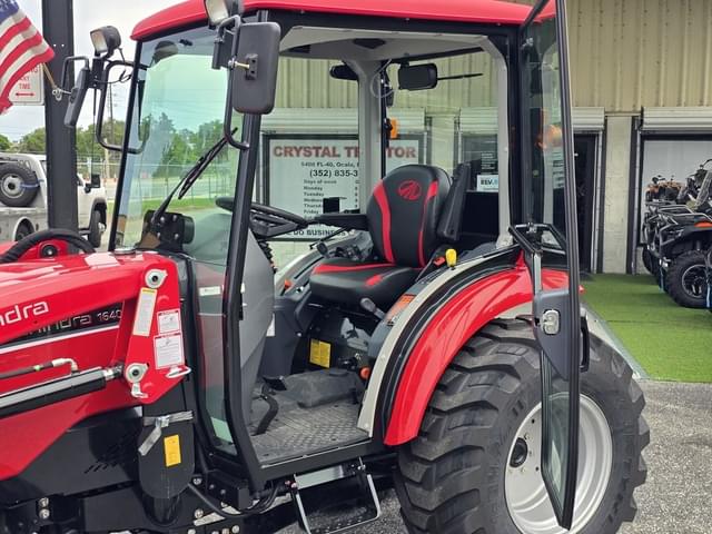 Image of Mahindra 1640 HST equipment image 4