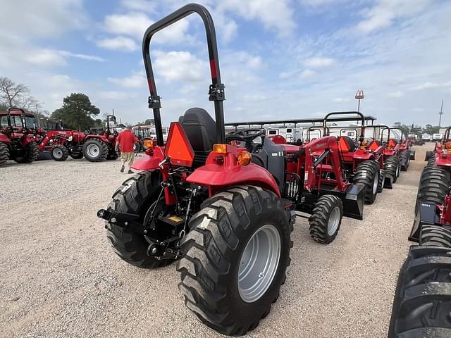 Image of Mahindra 1640 SST equipment image 2