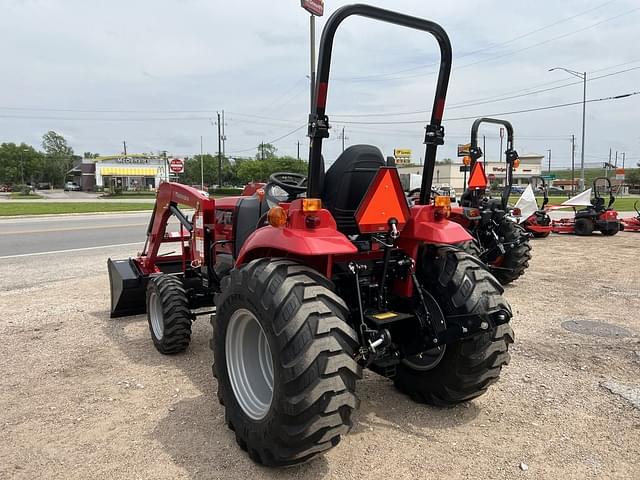 Image of Mahindra 1640 SST equipment image 3