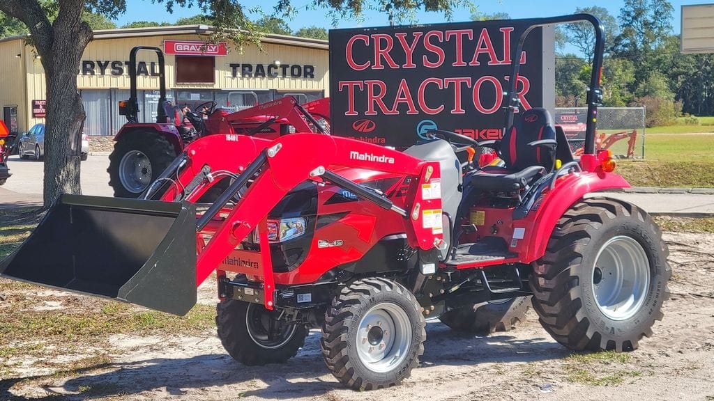 2025 Mahindra 1640 SST Equipment Image0