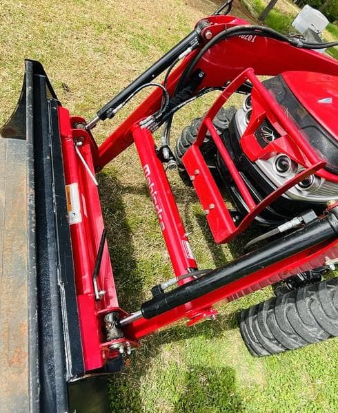 Image of Mahindra 1626 HST equipment image 2