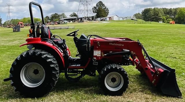Image of Mahindra 1626 HST equipment image 3