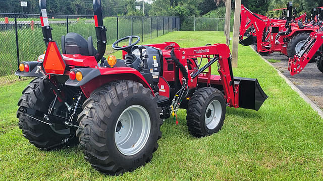 Image of Mahindra 2638HST equipment image 3