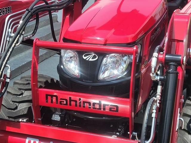 Image of Mahindra 2638HST equipment image 4