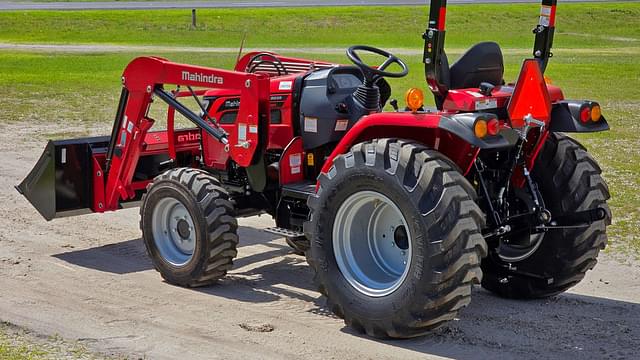 Image of Mahindra 2638HST equipment image 3