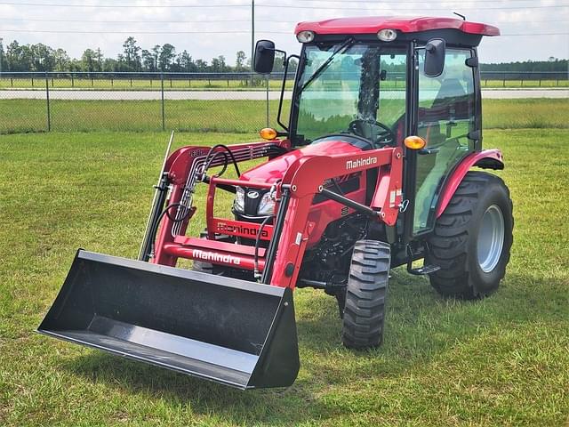 Image of Mahindra 2638HST equipment image 2