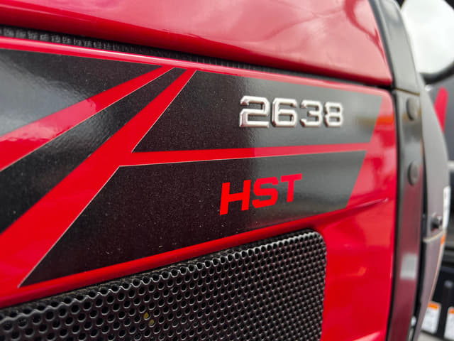 Image of Mahindra 2638HST equipment image 2