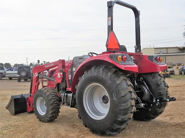 Image of Mahindra 2660 equipment image 4