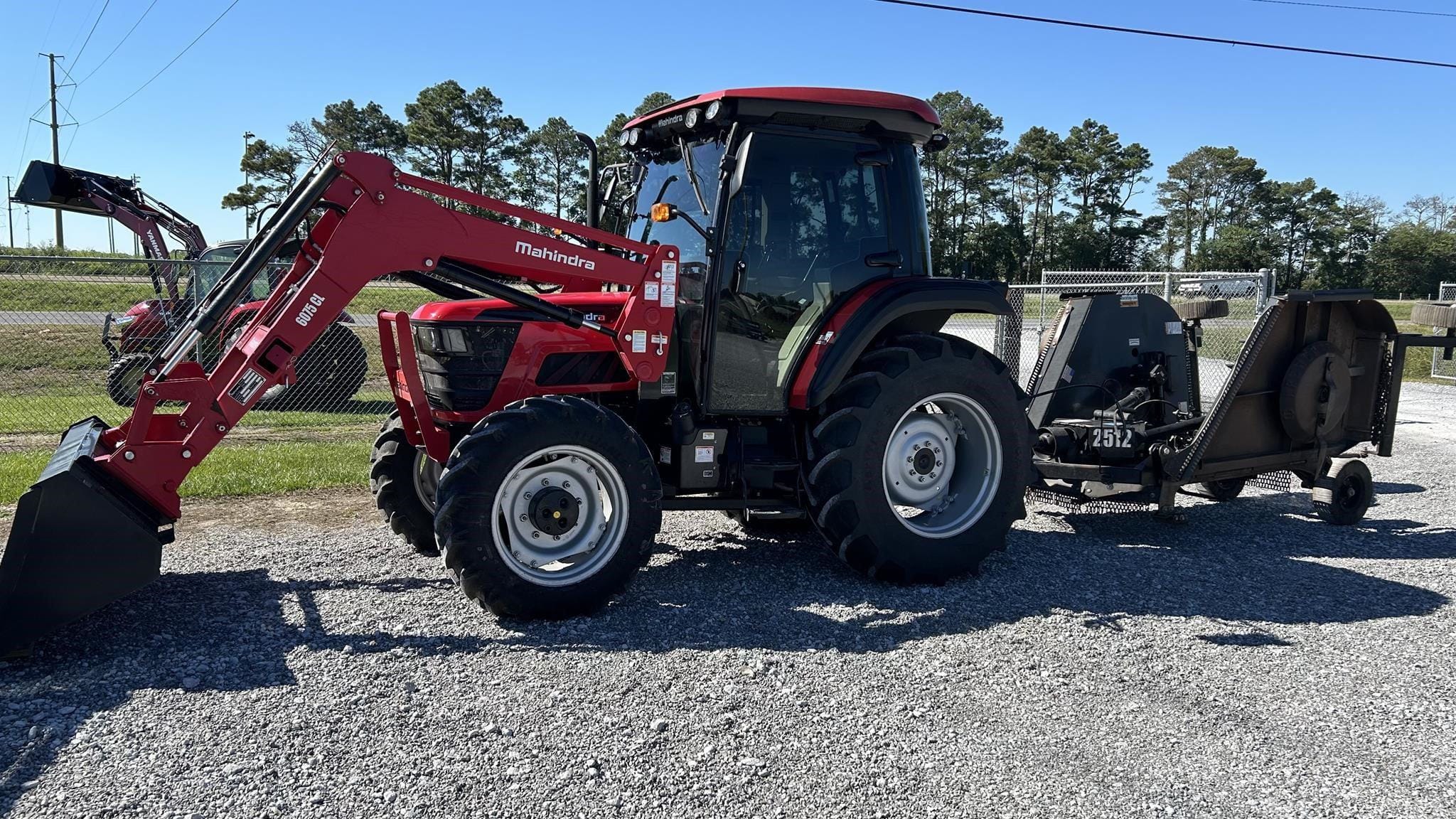 Main image Mahindra 6075