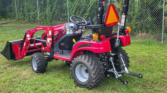 Image of Mahindra eMax 20S HST equipment image 4