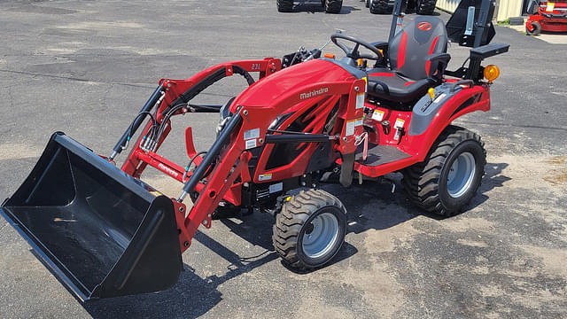 Image of Mahindra eMax 20S HST equipment image 1