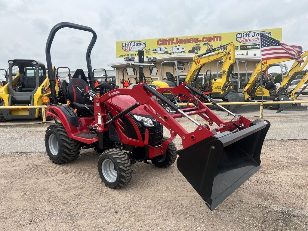 2024 Mahindra eMax 20S HST Equipment Image0
