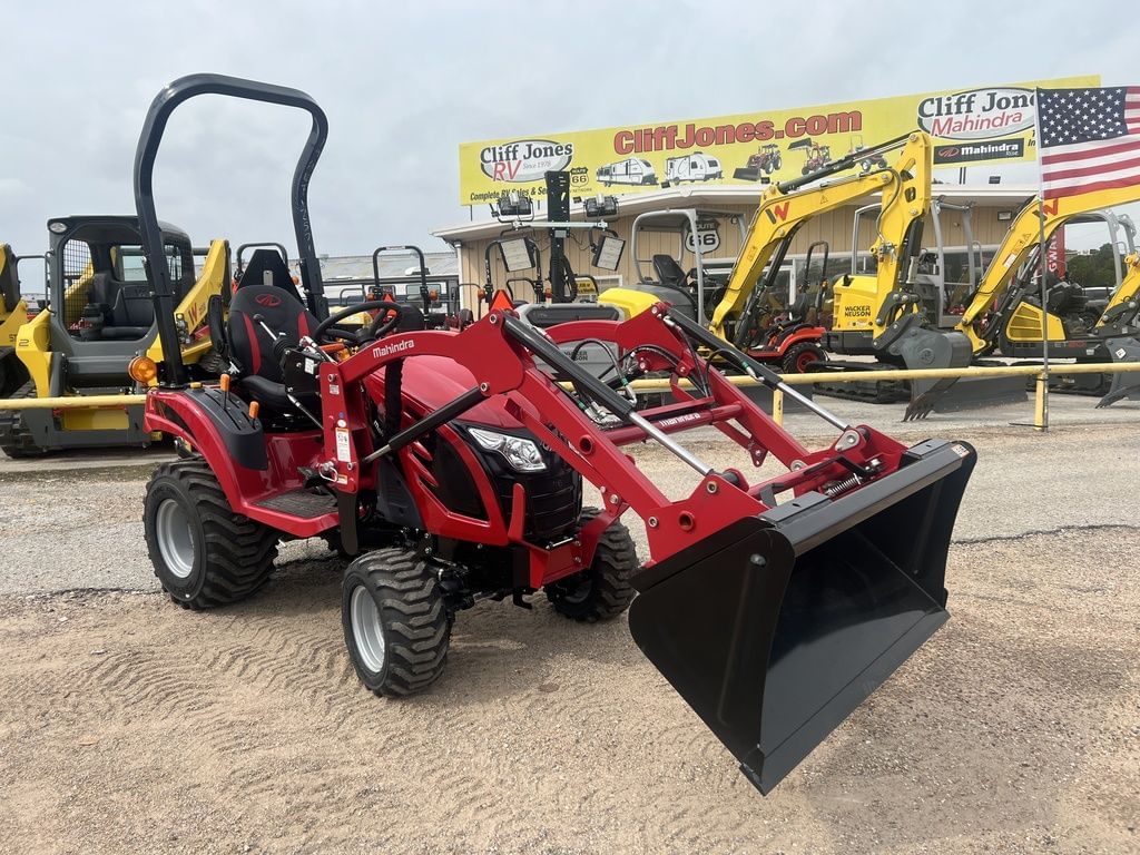 2024 Mahindra eMax 20S HST Equipment Image0