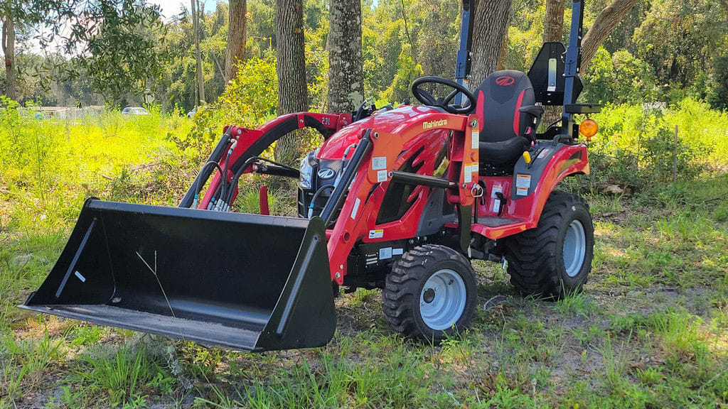 Main image Mahindra eMax 20S HST