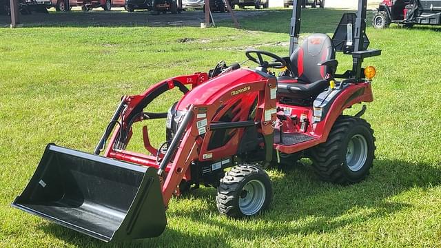 Image of Mahindra eMax 20S HST equipment image 2