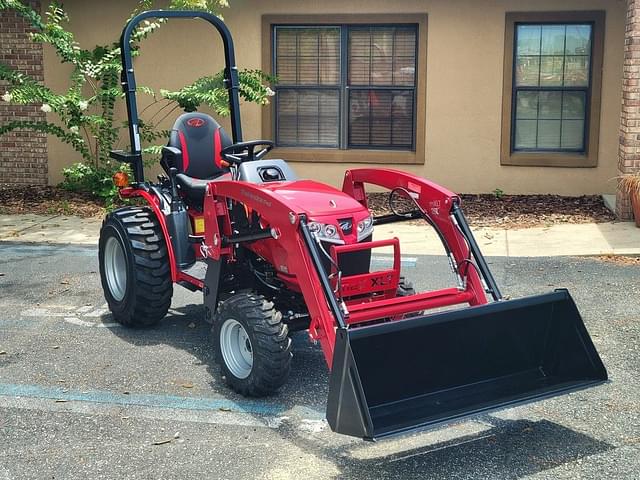 Image of Mahindra Max 26XLT HST equipment image 1