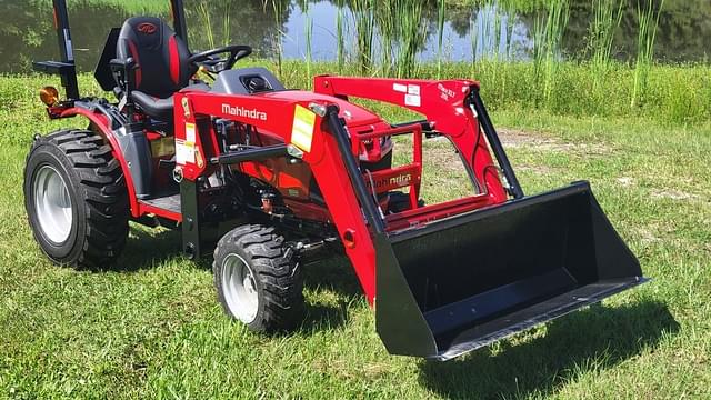 Image of Mahindra Max 26XLT HST equipment image 1