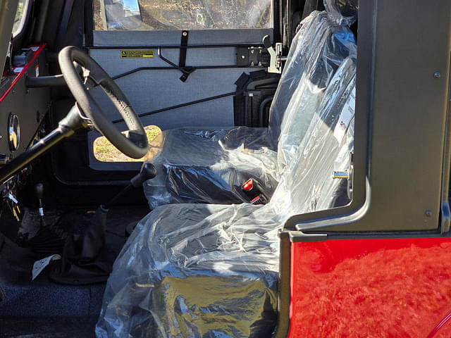 Image of Mahindra Roxor HD equipment image 4