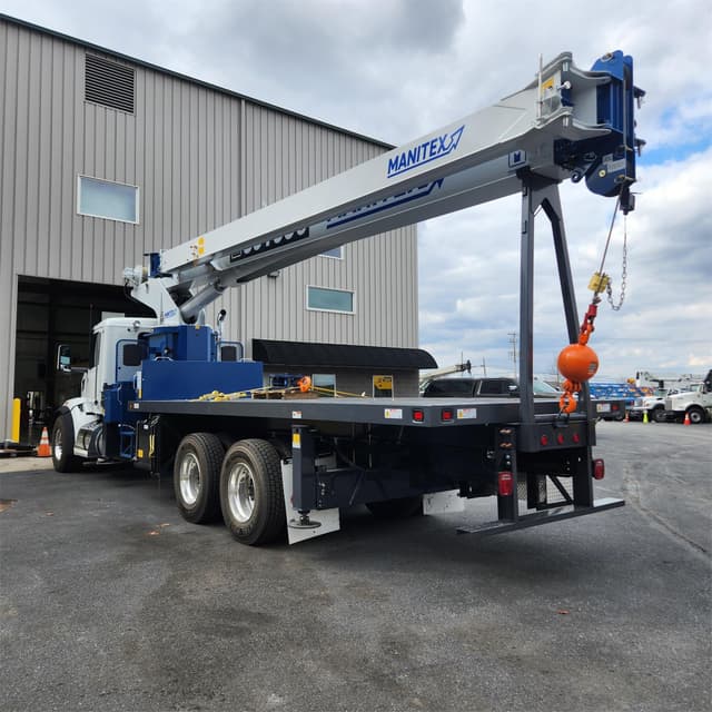 Image of Manitex 30100C equipment image 3