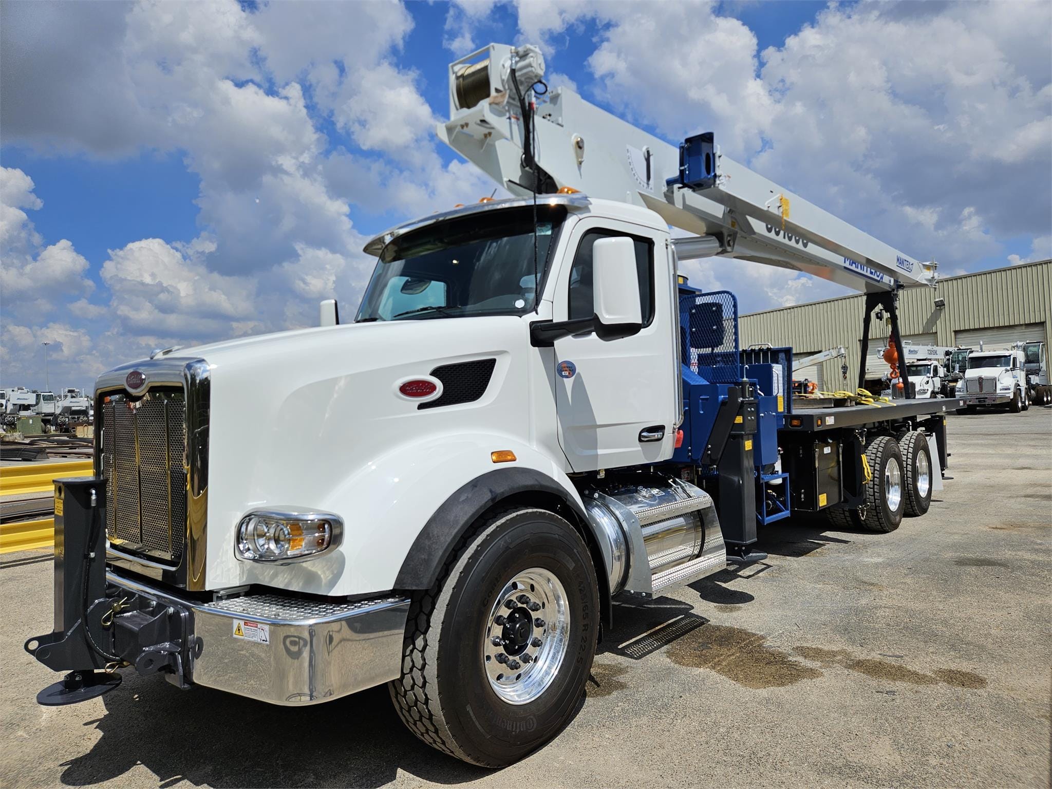 2024 Manitex 30100C Equipment Image0