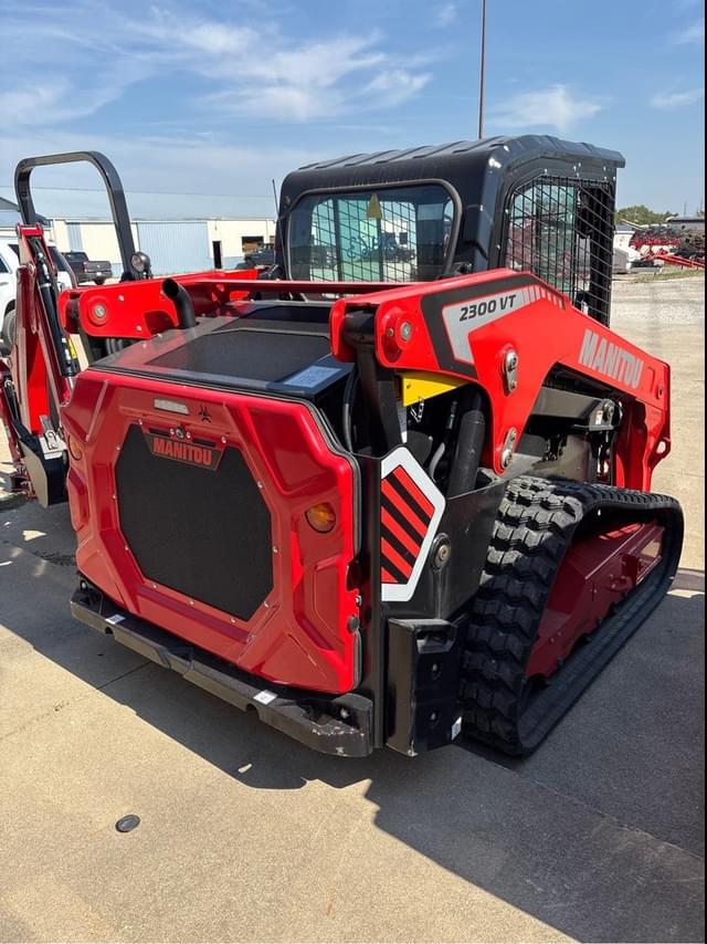 Image of Manitou 2300VT equipment image 1