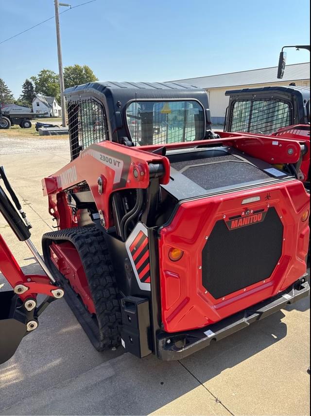 Image of Manitou 2300VT equipment image 3