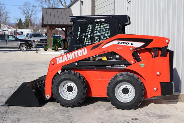 Image of Manitou 2700 V equipment image 4
