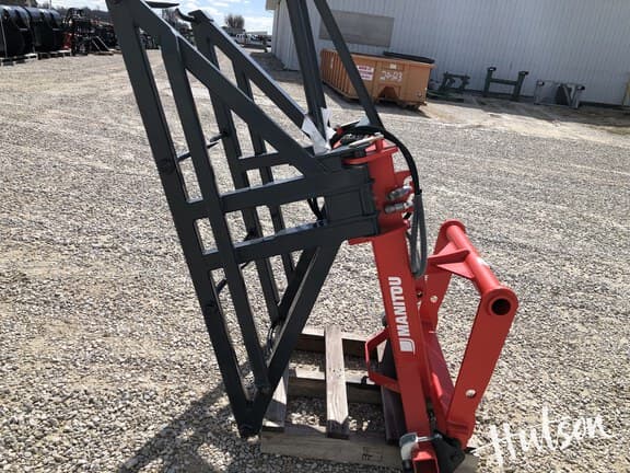 Image of Manitou P2BG2x4 equipment image 4