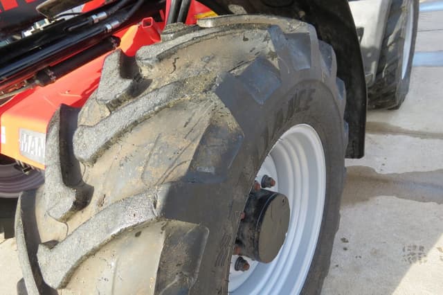 Image of Manitou MLA-T 533-145 V+ equipment image 4