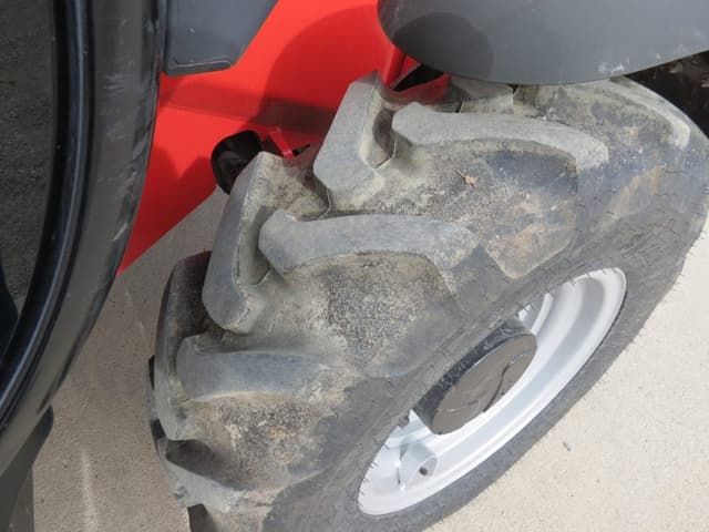 Image of Manitou MLT625 equipment image 4