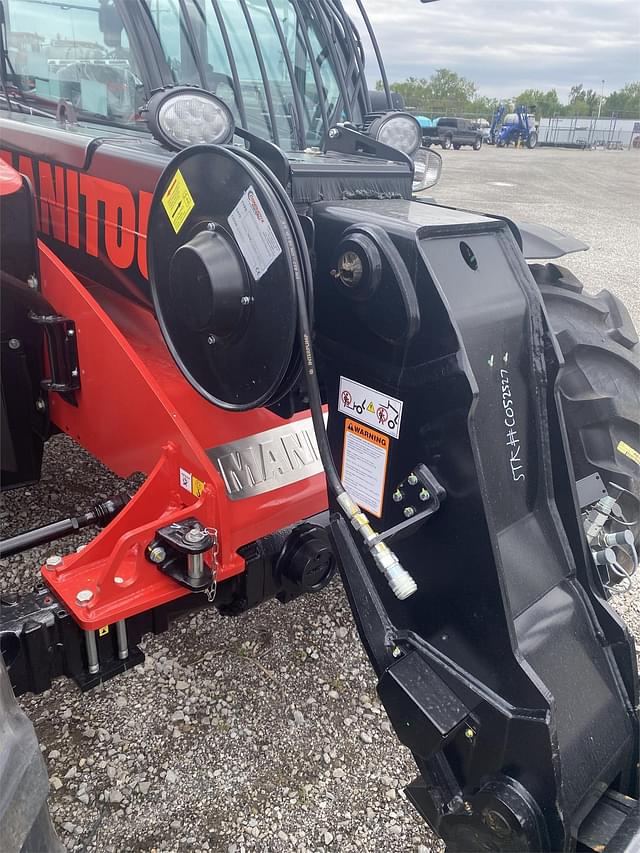 Image of Manitou MLT737-130PS+ equipment image 4