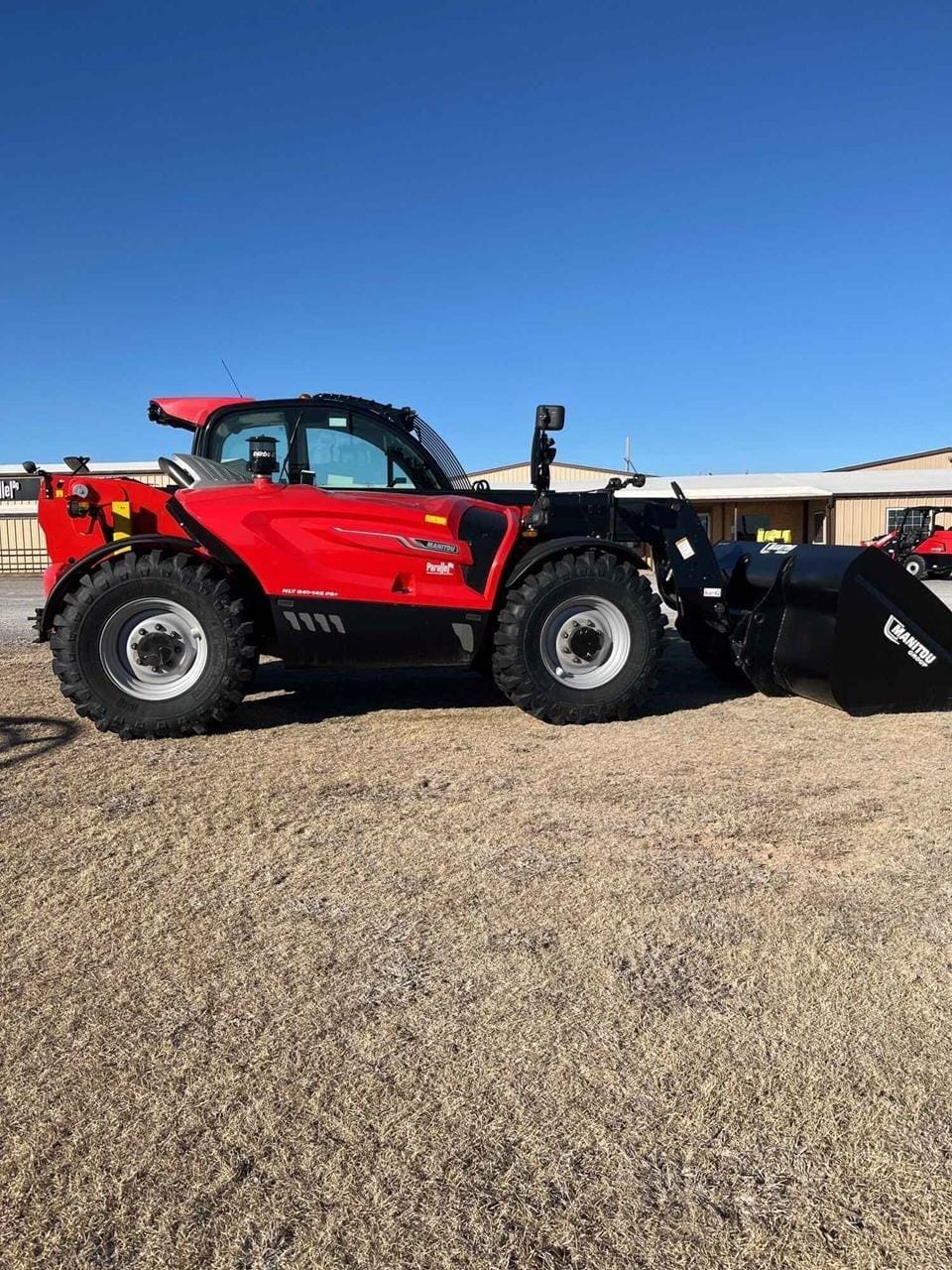 2024 Manitou MLT840-145PS+ Equipment Image0