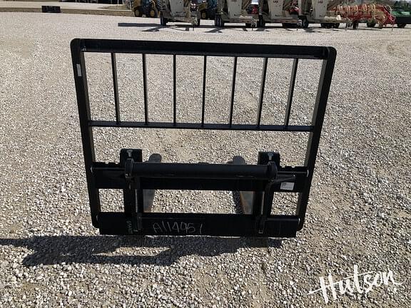 Image of Manitou Pallet Forks equipment image 2