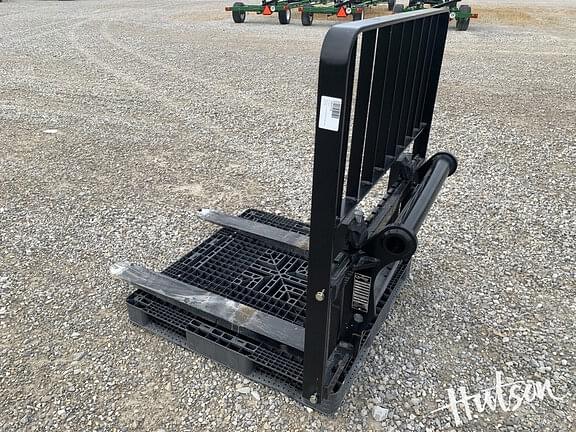 Image of Manitou Pallet Forks equipment image 3