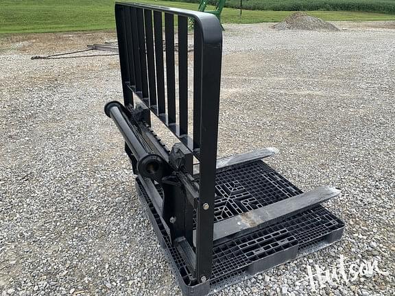 Image of Manitou Pallet Forks Primary image