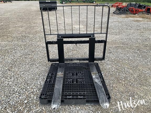 Image of Manitou Pallet Forks equipment image 2