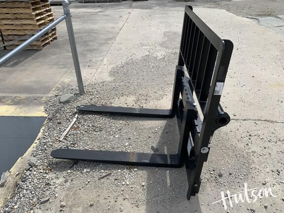 Image of Manitou Pallet Forks equipment image 3