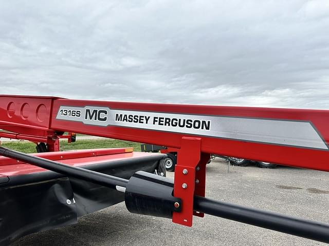 Image of Massey Ferguson 1316S equipment image 3