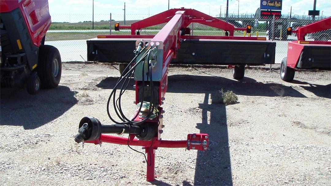 Image of Massey Ferguson 1316S Image 1