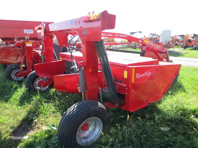Image of Massey Ferguson 1373 equipment image 4