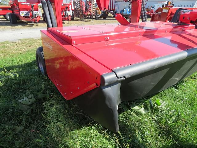 Image of Massey Ferguson 1373 equipment image 3