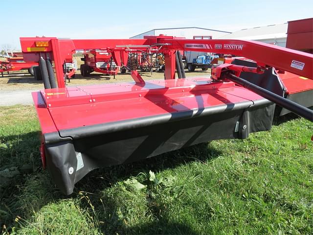 Image of Massey Ferguson 1373 equipment image 2