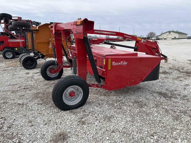 Image of Massey Ferguson 1373 equipment image 3