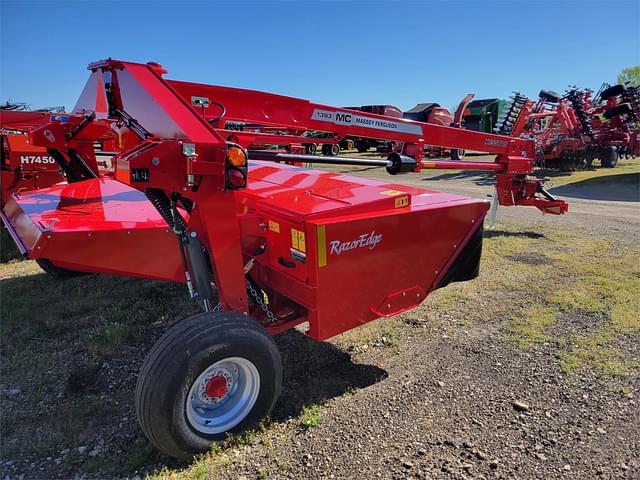 Image of Massey Ferguson 1393 equipment image 2