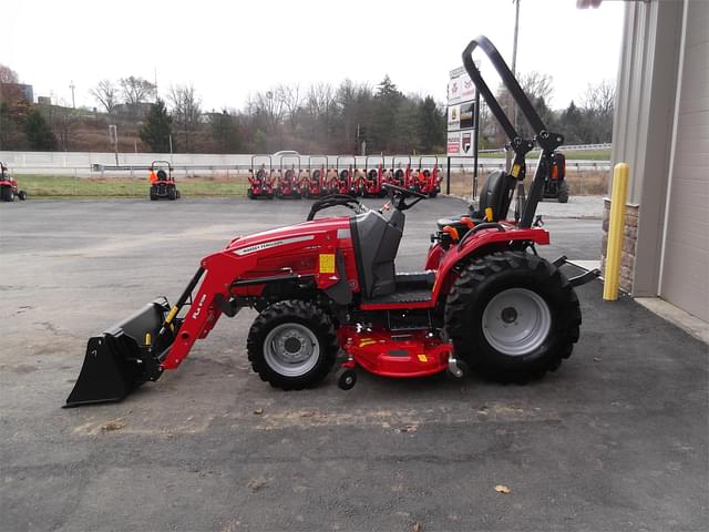 Image of Massey Ferguson 1526 equipment image 1