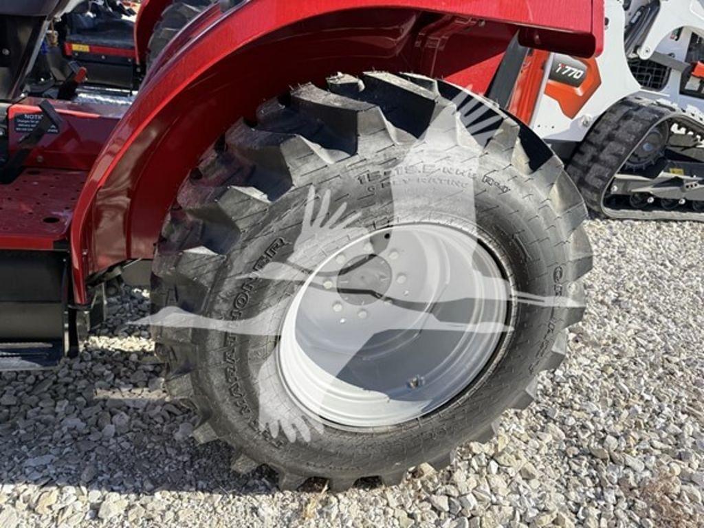 Image of Massey Ferguson 1835E Image 1