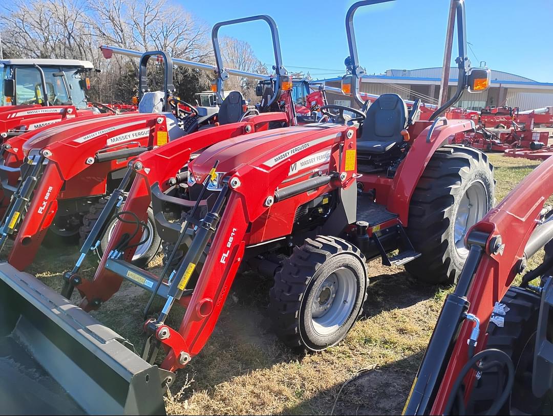 Image of Massey Ferguson 1835E Image 0